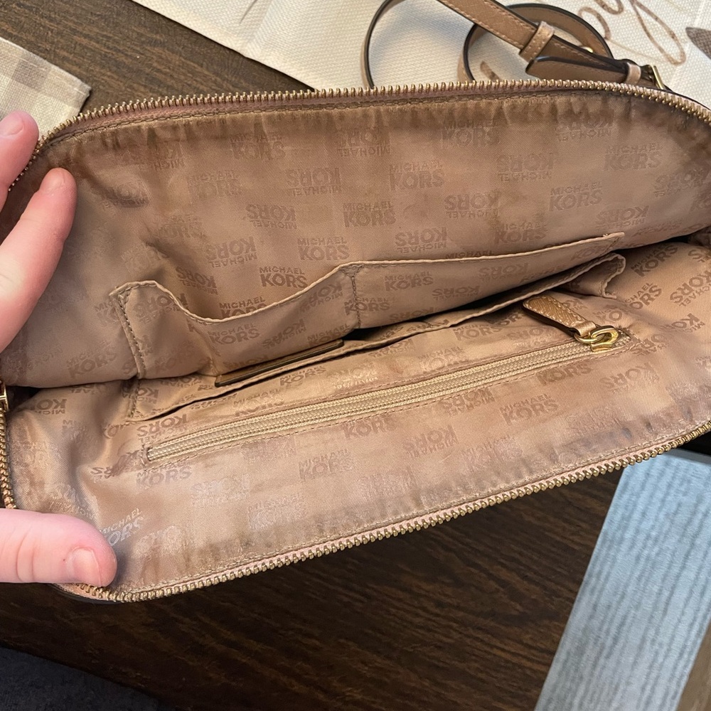 Michael Kors Cindy Leather Dome Satchel - Picture 6 of 7